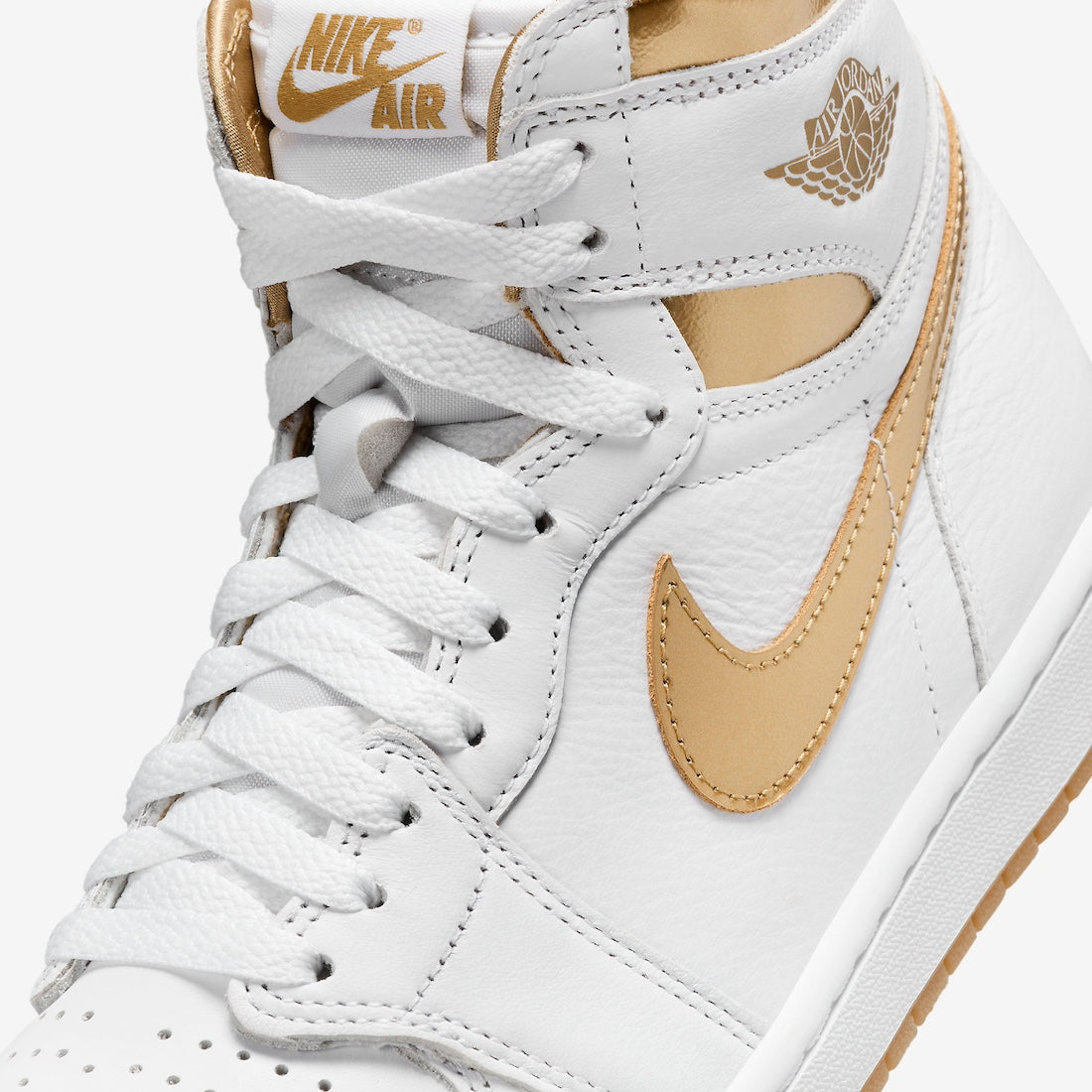 Air Jordan 1 High WMNS “Metallic Gold”