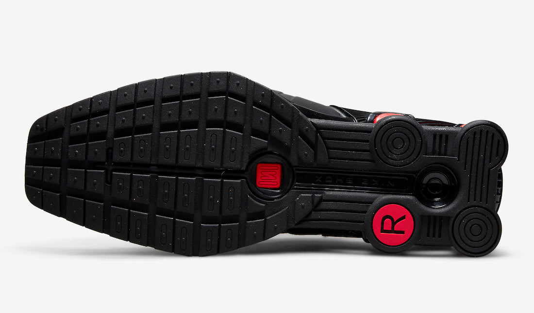 Martine Rose x Nike Shox Mule MR4 WMNS “Black Comet Red”