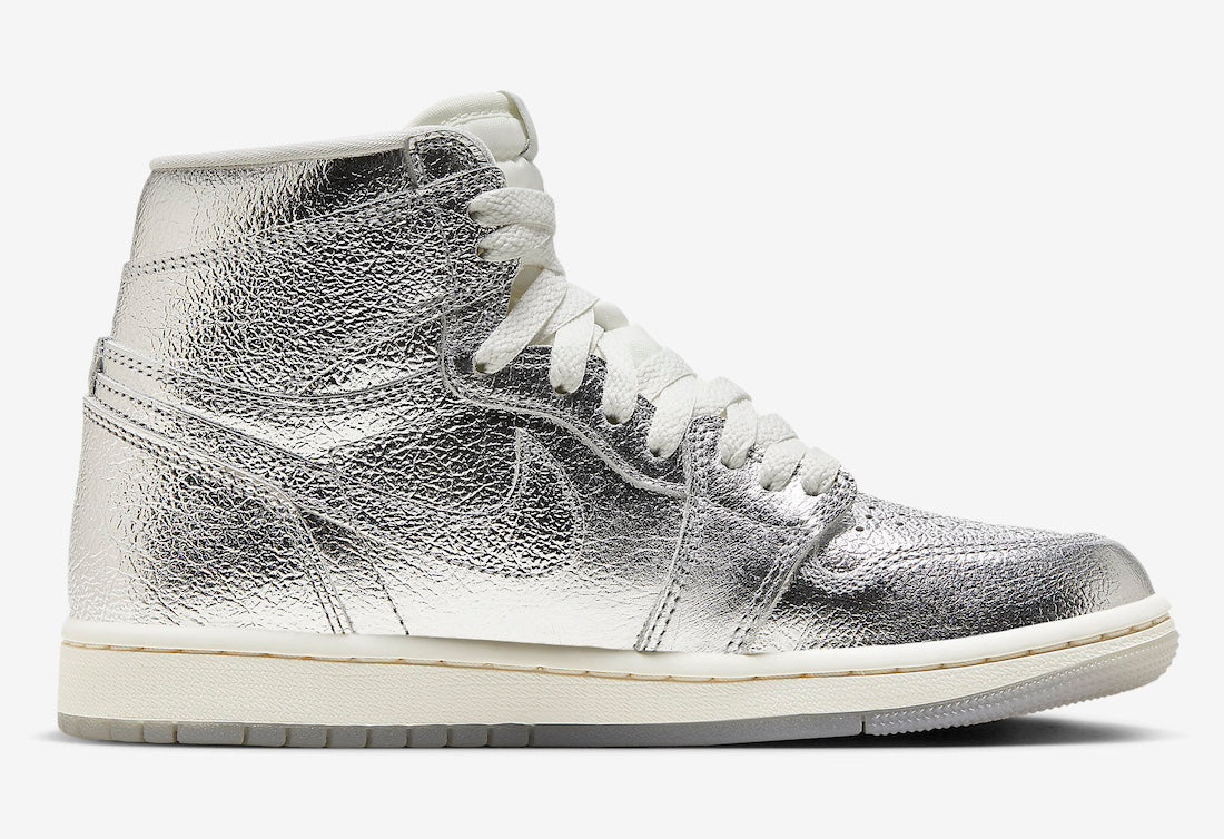 Air Jordan 1 High WMNS “Chrome”