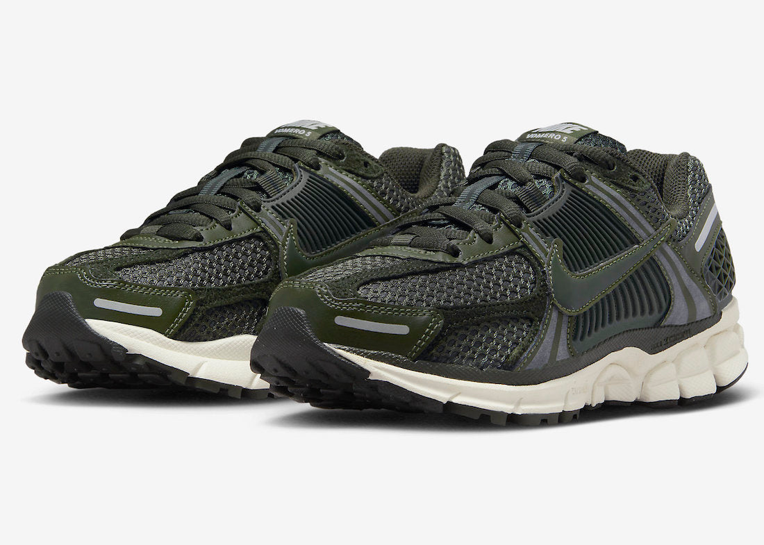 Nike Zoom Vomero 5 WMNS “Cargo Khaki”