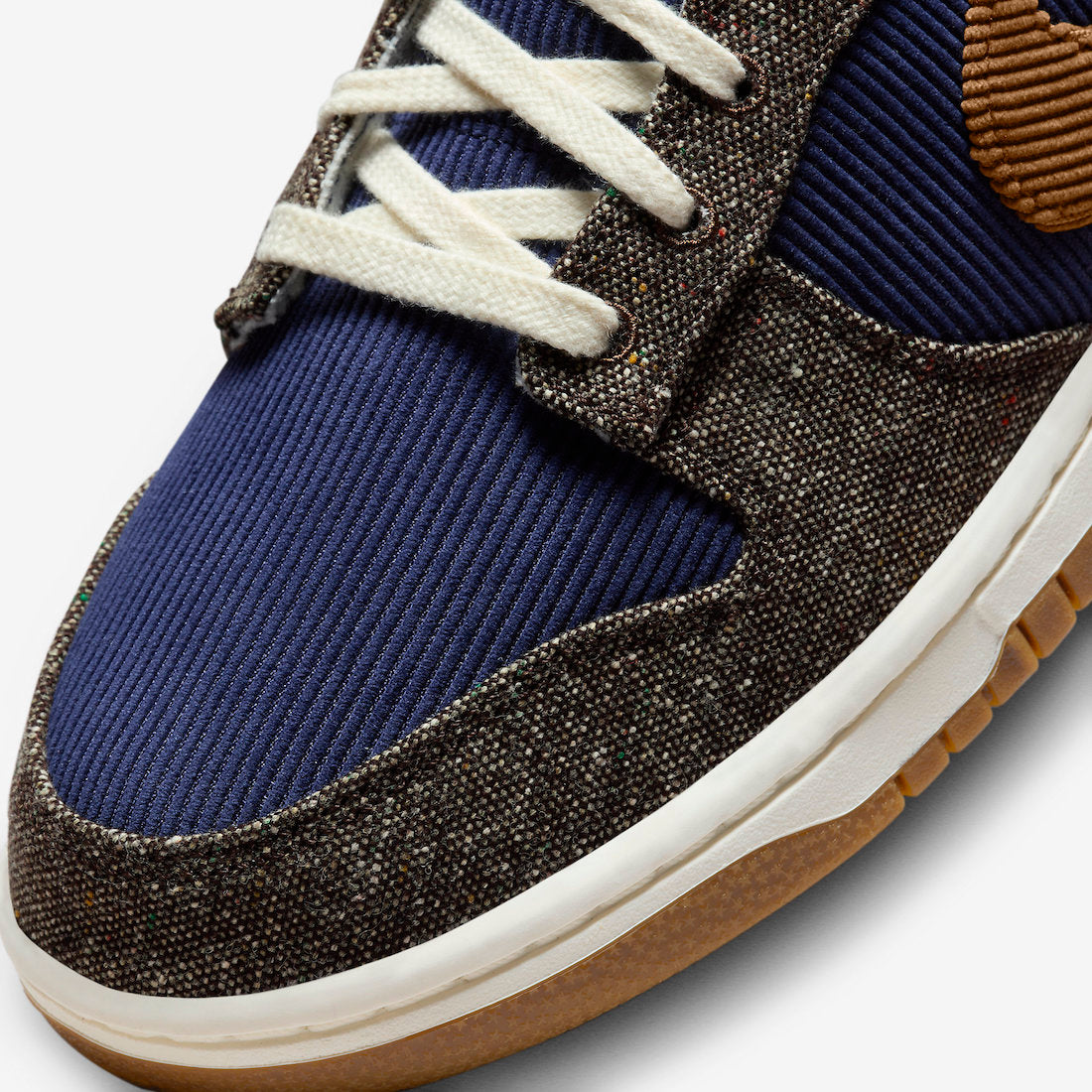 Nike Dunk Low Premium “Tweed Corduroy”