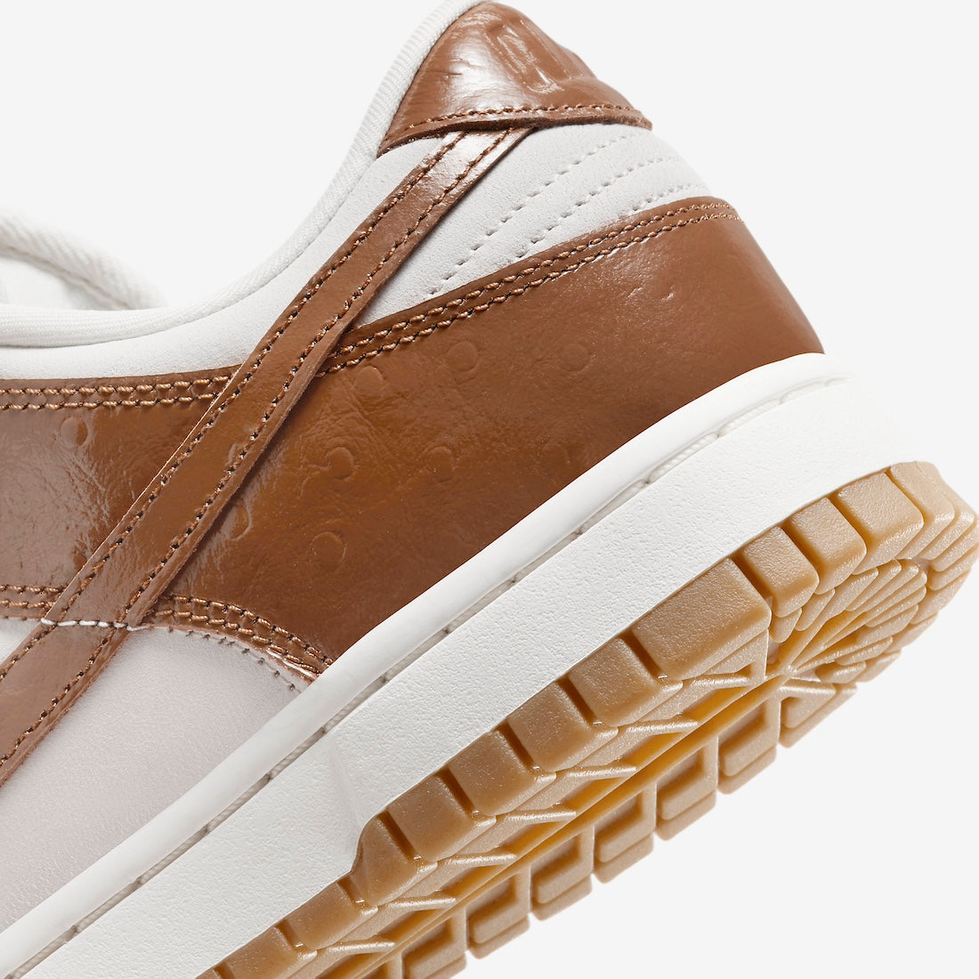 Nike Dunk Low LX WMNS “Ale Brown Ostrich”