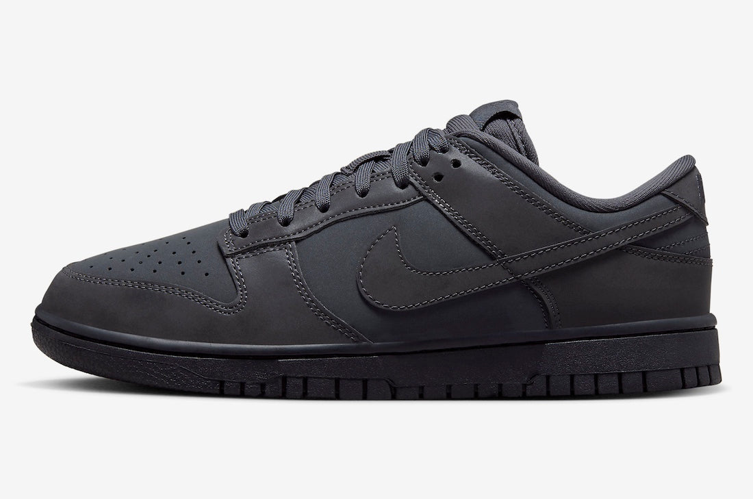 Nike Dunk Low WMNS “Cyber”