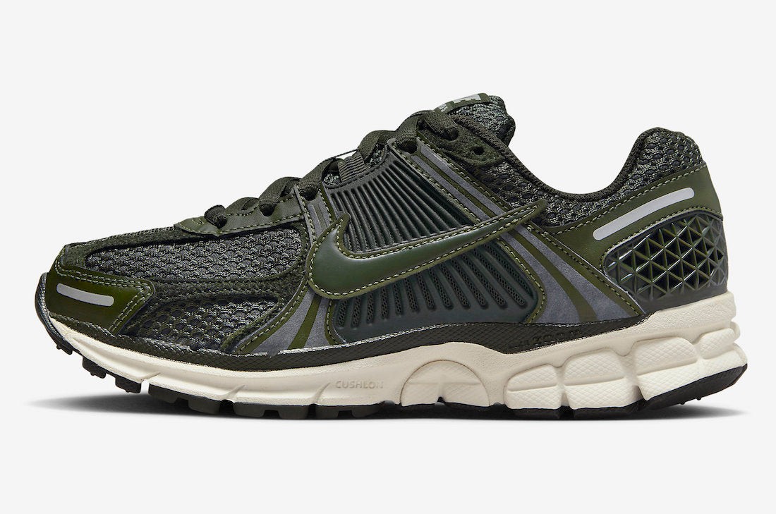 Nike Zoom Vomero 5 WMNS “Cargo Khaki”
