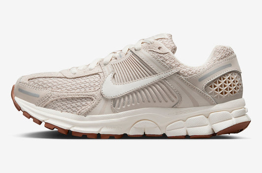 Nike Zoom Vomero 5 WMNS “Light Orewood Brown”