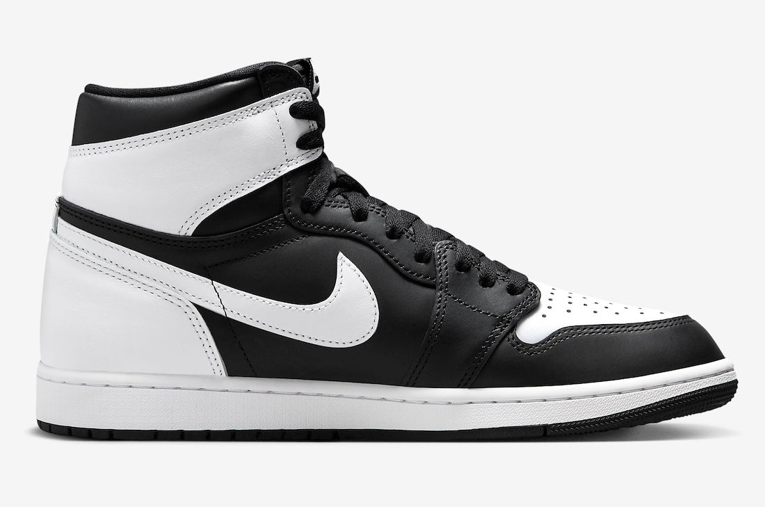 Air Jordan 1 High “Black / White”