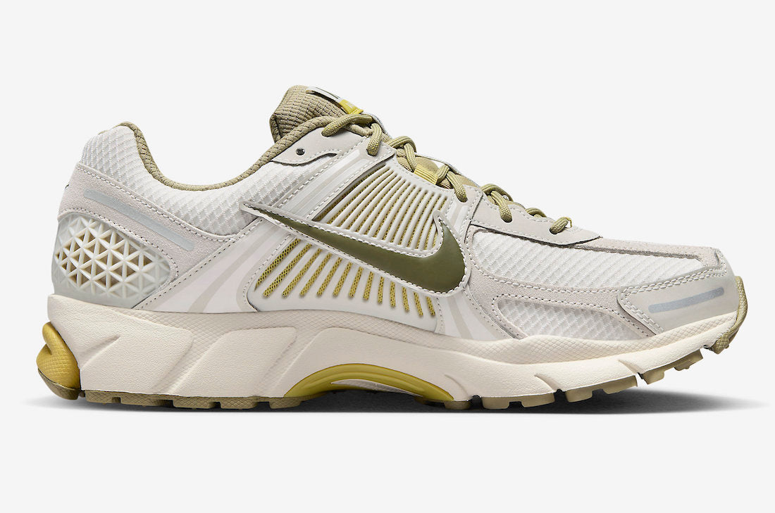 Nike Zoom Vomero 5 “Light Bone”