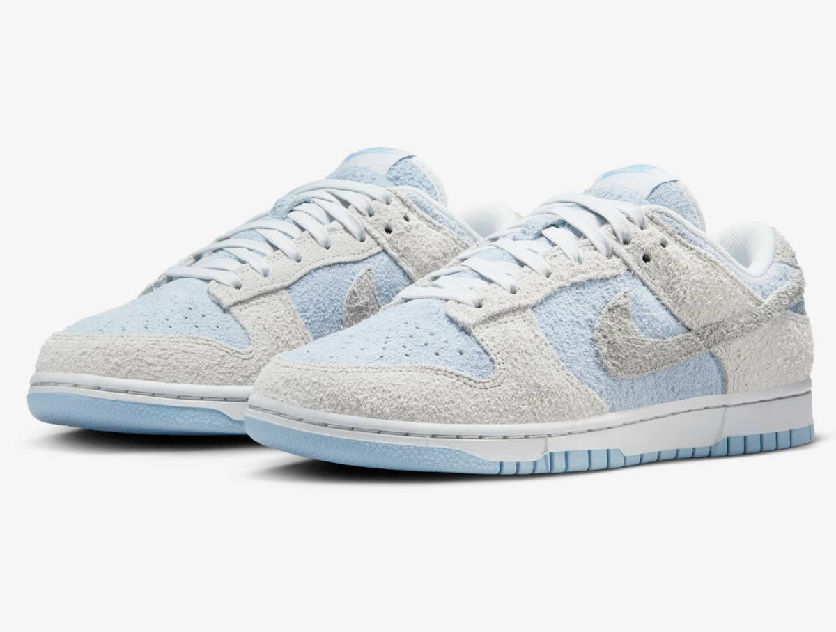 Nike Dunk Low WMNS “Light Armoury Blue / Photon Dust”