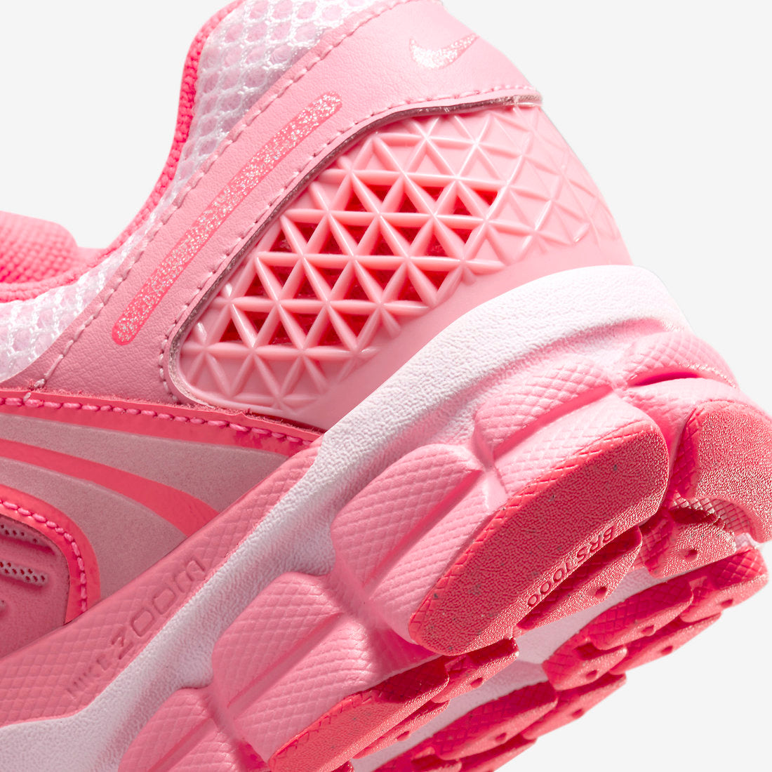 Nike Zoom Vomero 5 WMNS “Barbie”