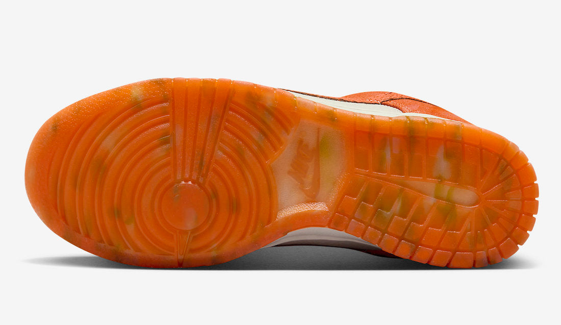 Nike Dunk Low WMNS “Cracked Orange”