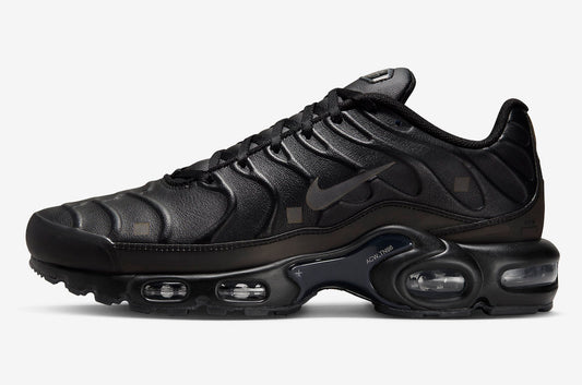 A-COLD-WALL x Nike Air Max Plus “Onyx”