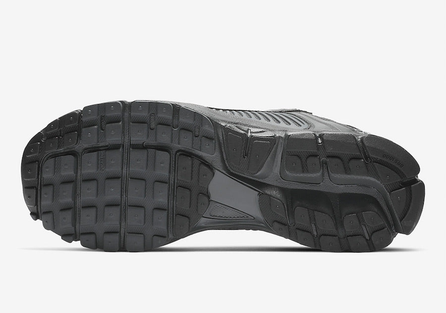Nike Air Zoom Vomero 5 “Anthracite”