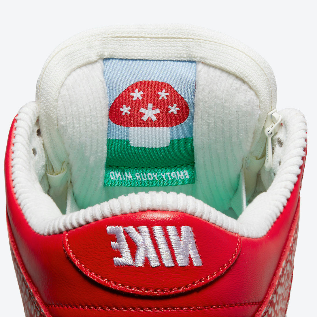 Stingwater x Nike SB Dunk Low "Magic Mushroom"