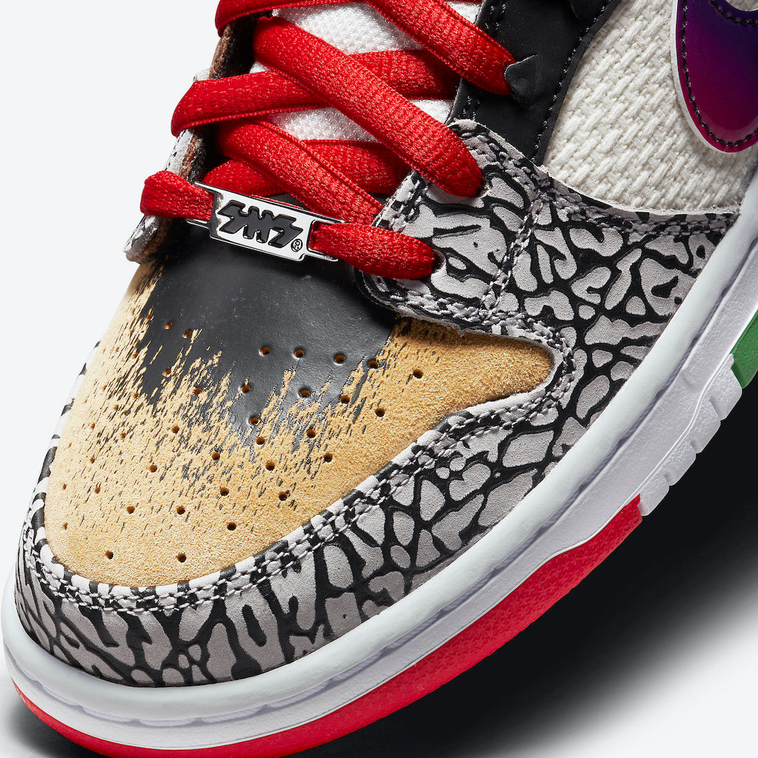 Nike SB Dunk Low "What The Paul"