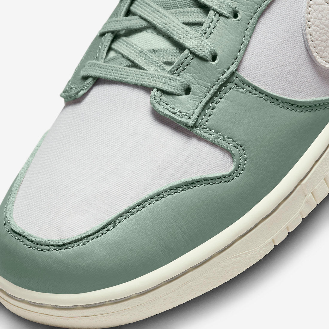 Nike Dunk Low “Mica Green”