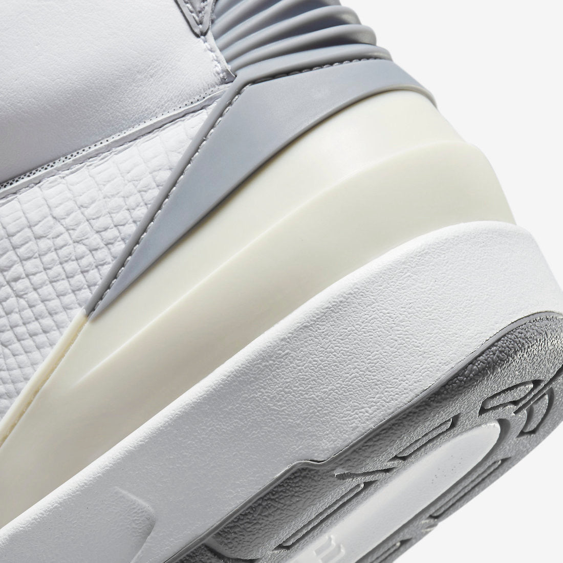 Air Jordan 2 “Cement Grey”