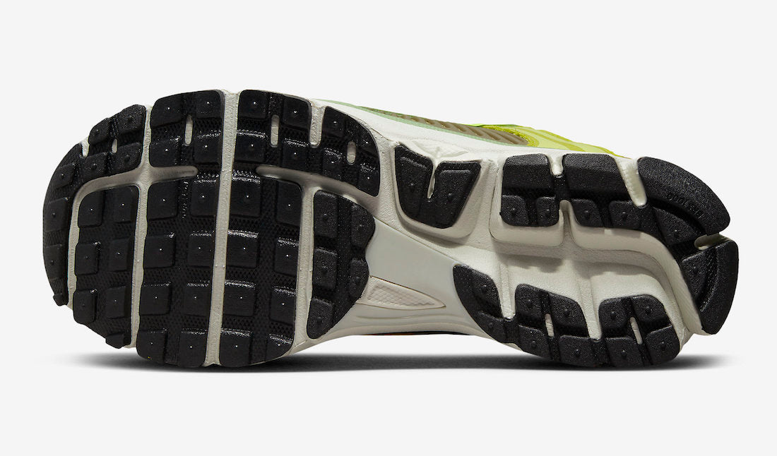 Nike Air Zoom Vomero 5 WMNS “Olive Flak”