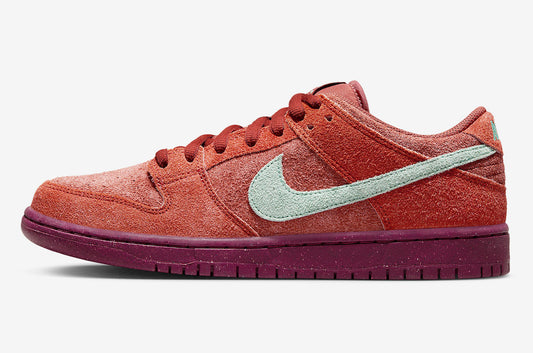 Nike SB Dunk Low “Mystic Red”