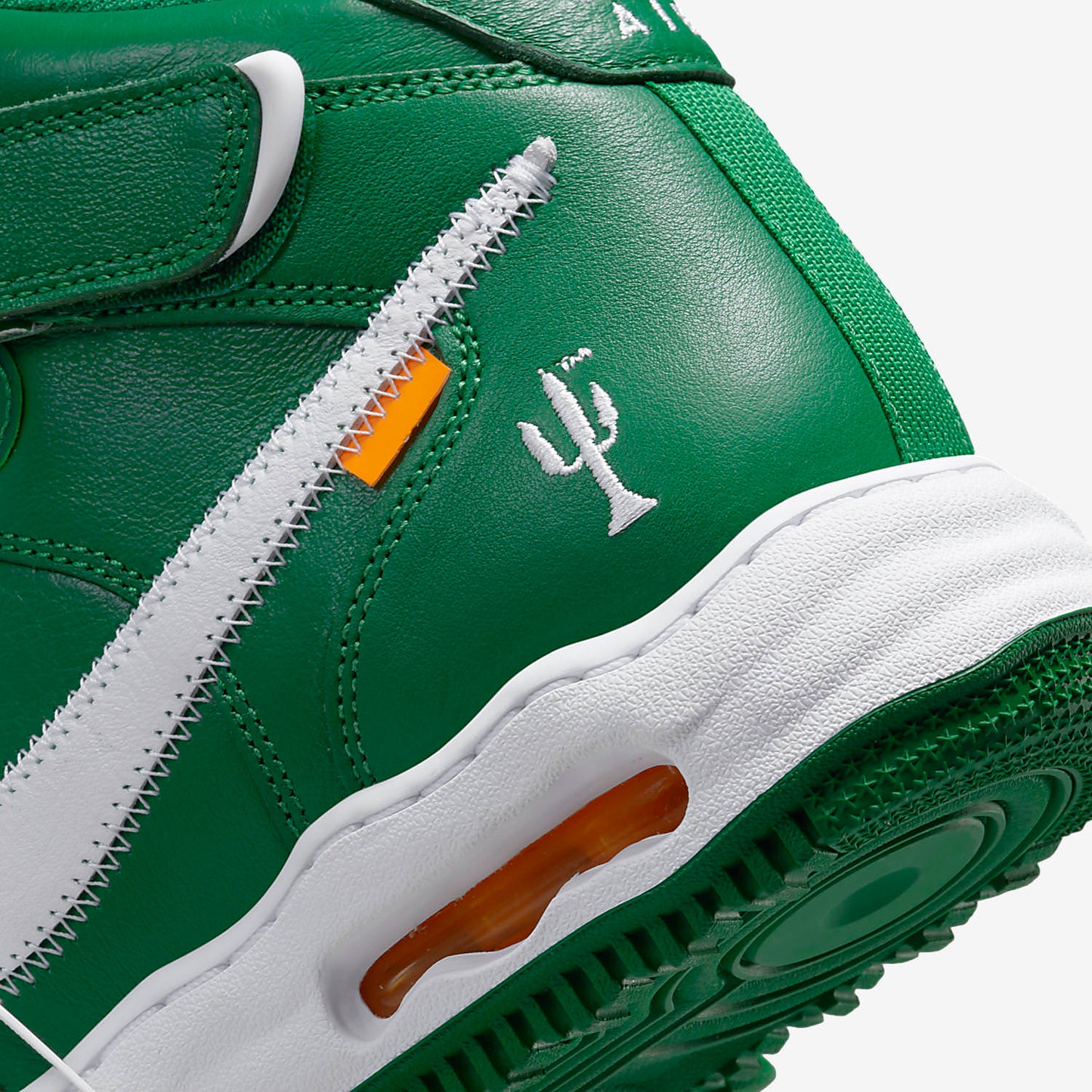 Off-White x Nike Air Force 1 Mid "Pine Green"