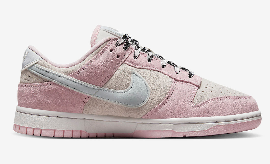 Nike Dunk Low WMNS LX “Pink Foam”