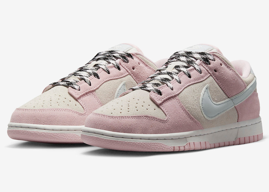 Nike Dunk Low WMNS LX “Pink Foam”