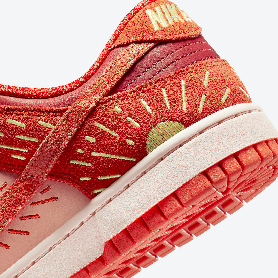 Nike Dunk Low WMNS “Winter Solstice”