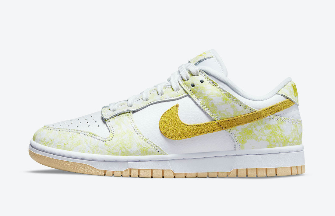Nike Dunk Low WMNS "Yellow Strike"