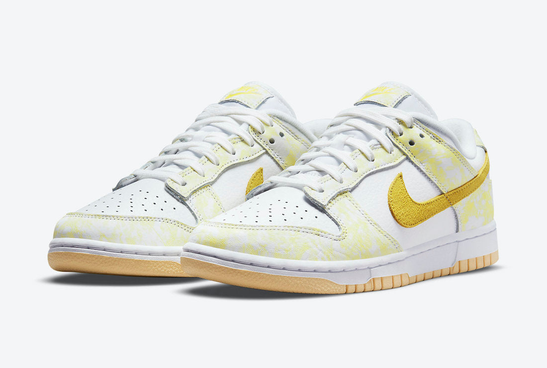 Nike Dunk Low WMNS "Yellow Strike"