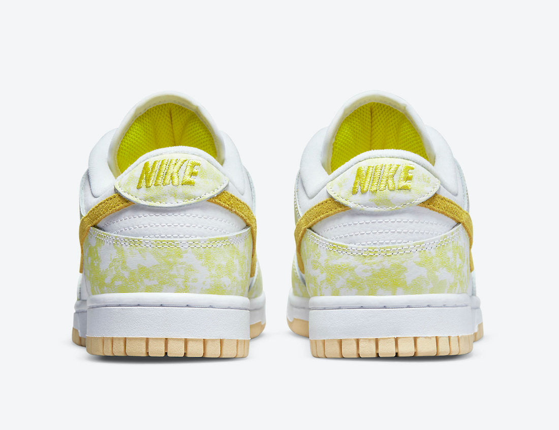Nike Dunk Low WMNS "Yellow Strike"
