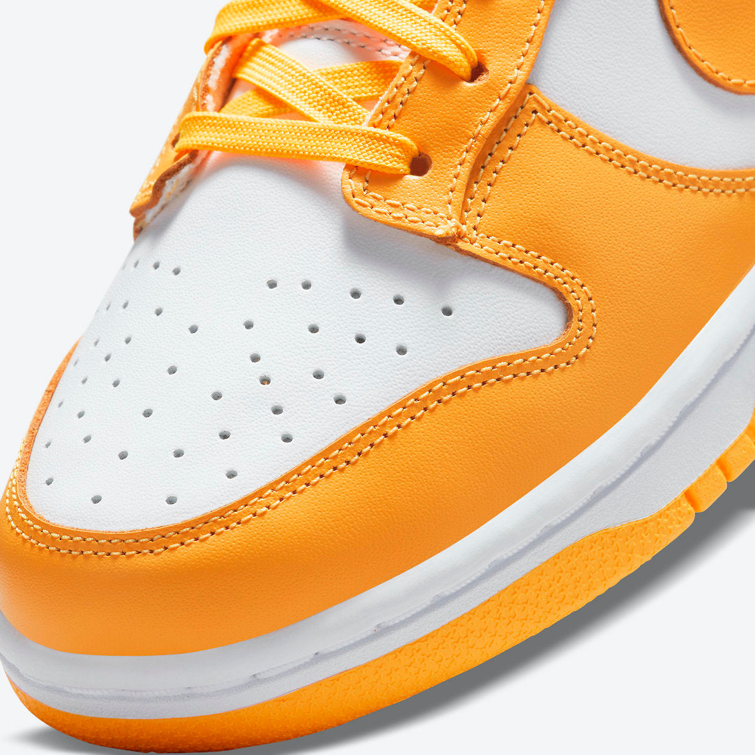 Nike Dunk Low WMNS "Laser Orange"