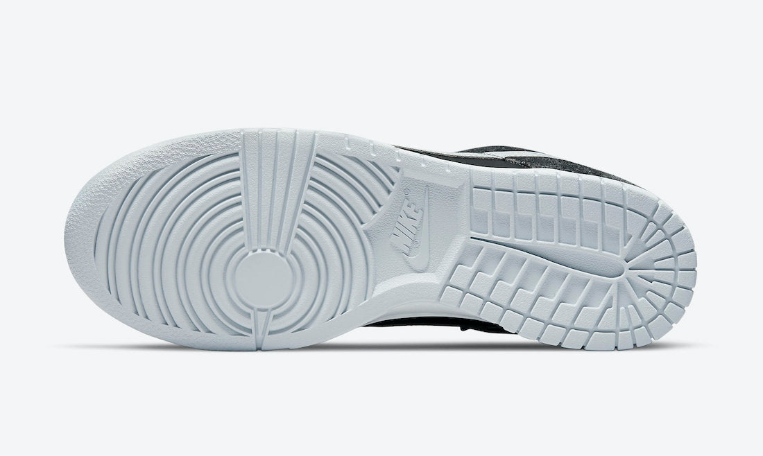 Nike Dunk Low "Zebra"