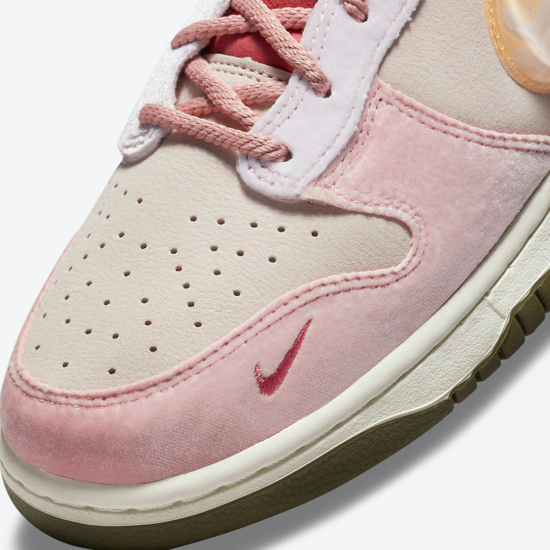 Social Status x Nike Dunk Mid “Strawberry Milk”