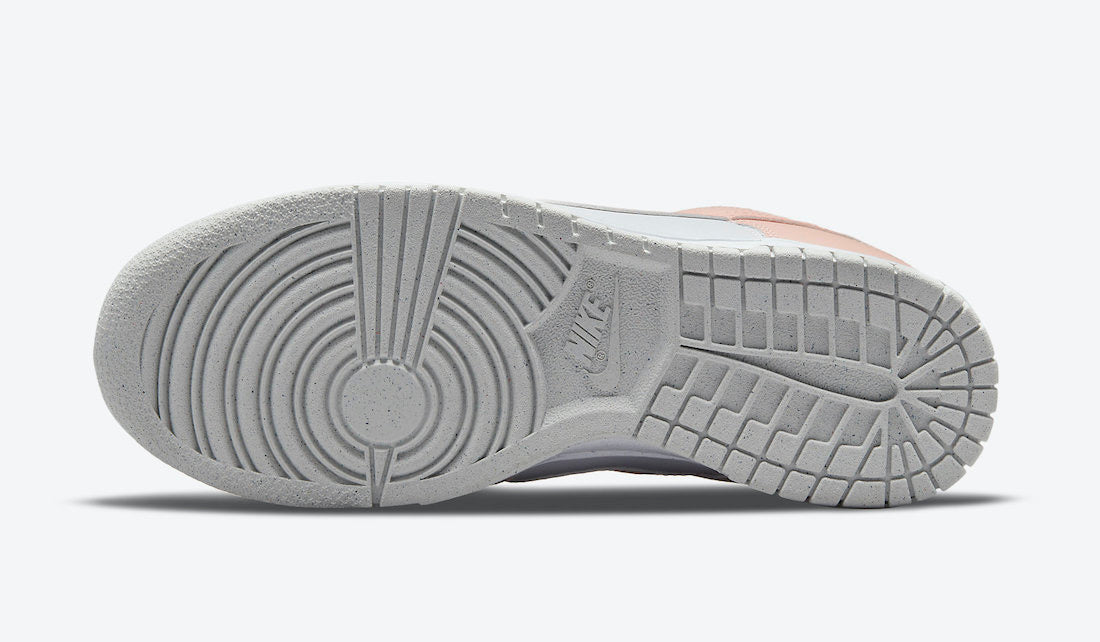 Nike Dunk Low WMNS Next Nature “Pale Coral”