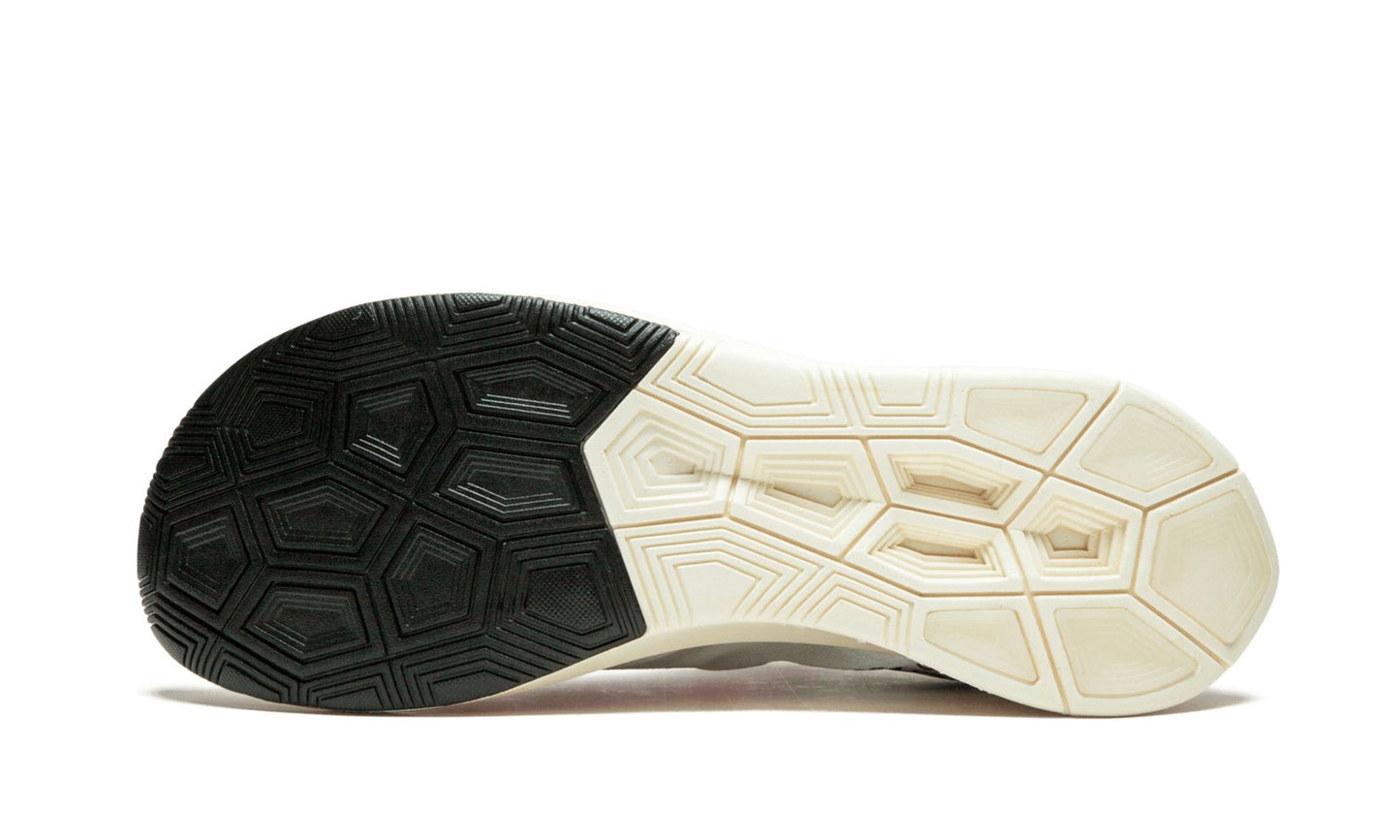 Off-White x Nike Zoom Fly "The Ten"