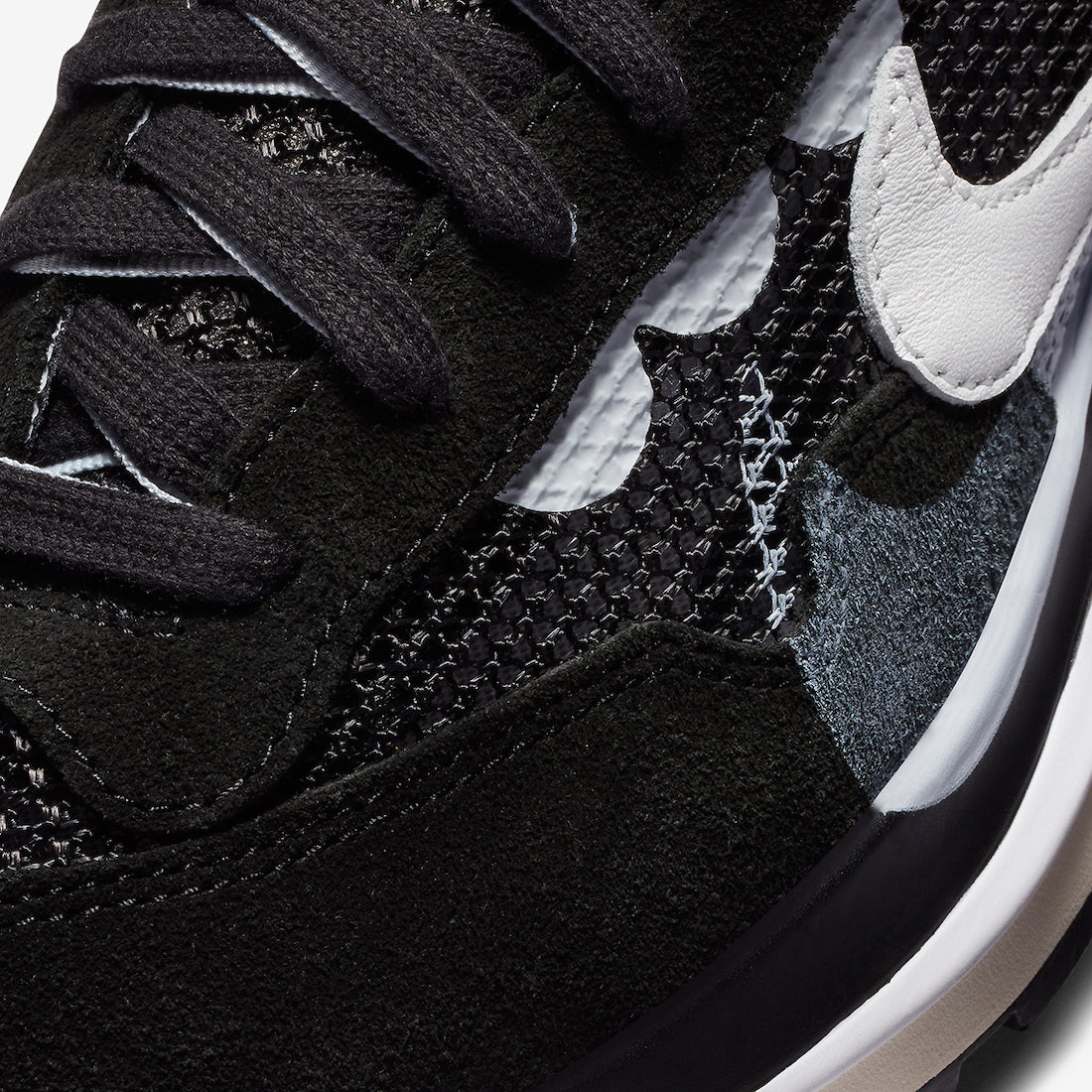 Sacai x Nike VaporWaffle "Black / White"