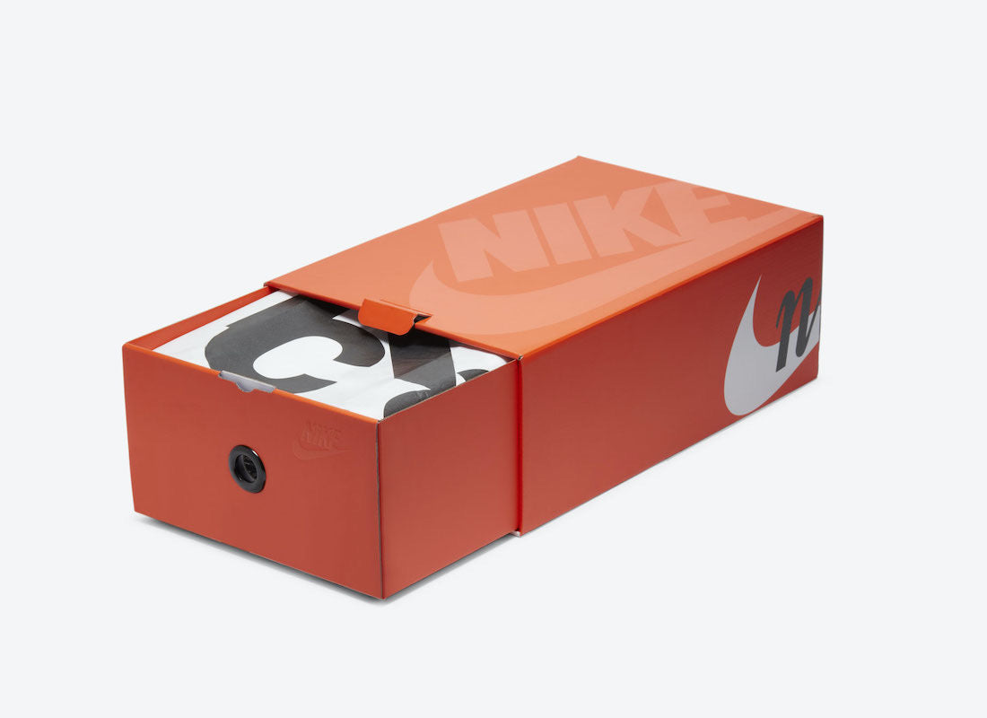 Sacai x Nike VaporWaffle “Dark Iris”