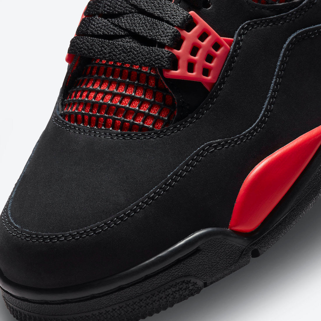 Air Jordan 4 “Red Thunder”