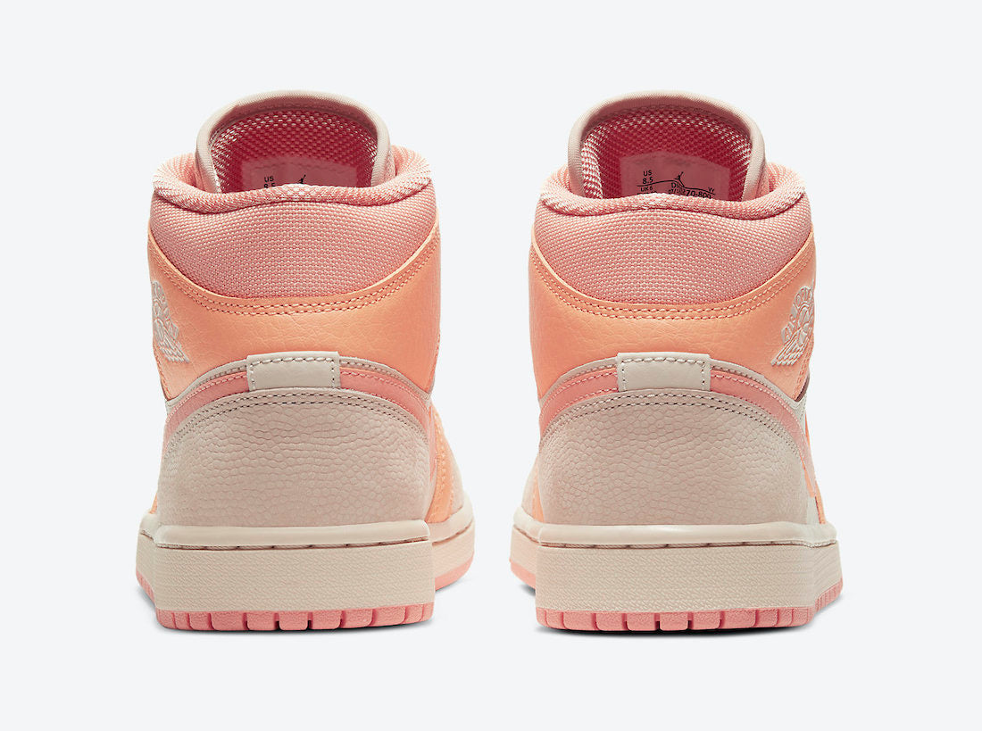 Air Jordan 1 Mid WMNS “Apricot Orange”