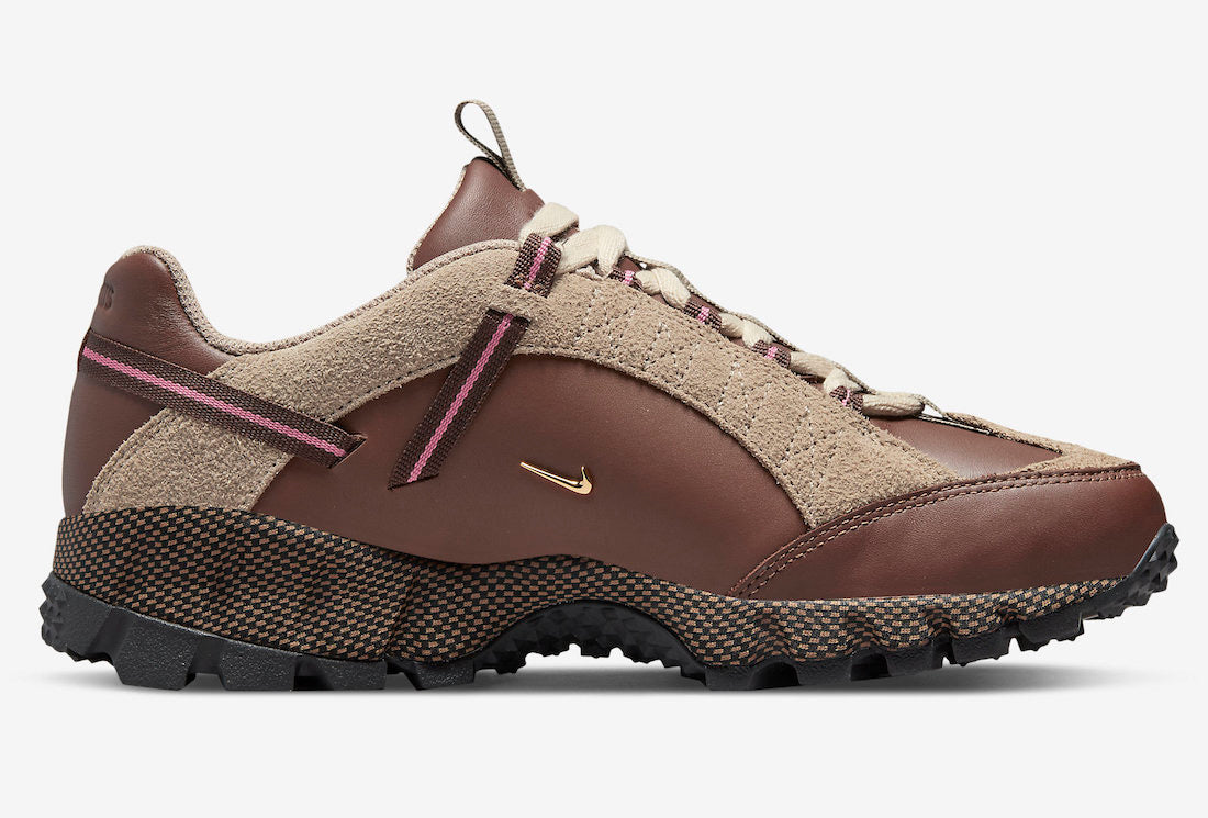 Jacquemus x Nike Air Humara WMNS "Ale Brown"