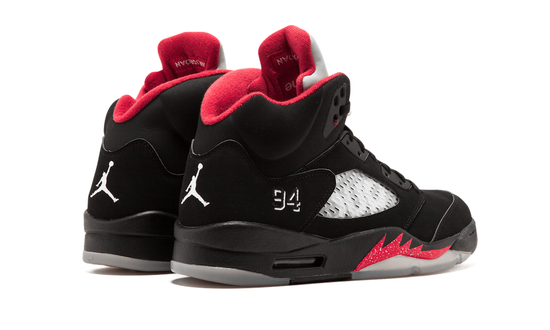 Supreme x Air Jordan 5 "Black"