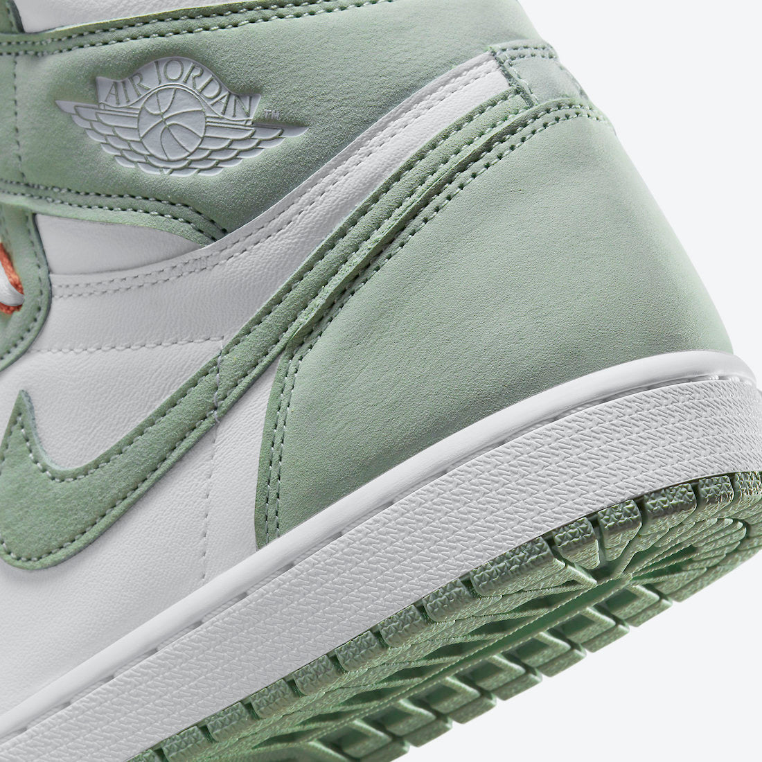 Air Jordan 1 High WMNS "Seafoam"