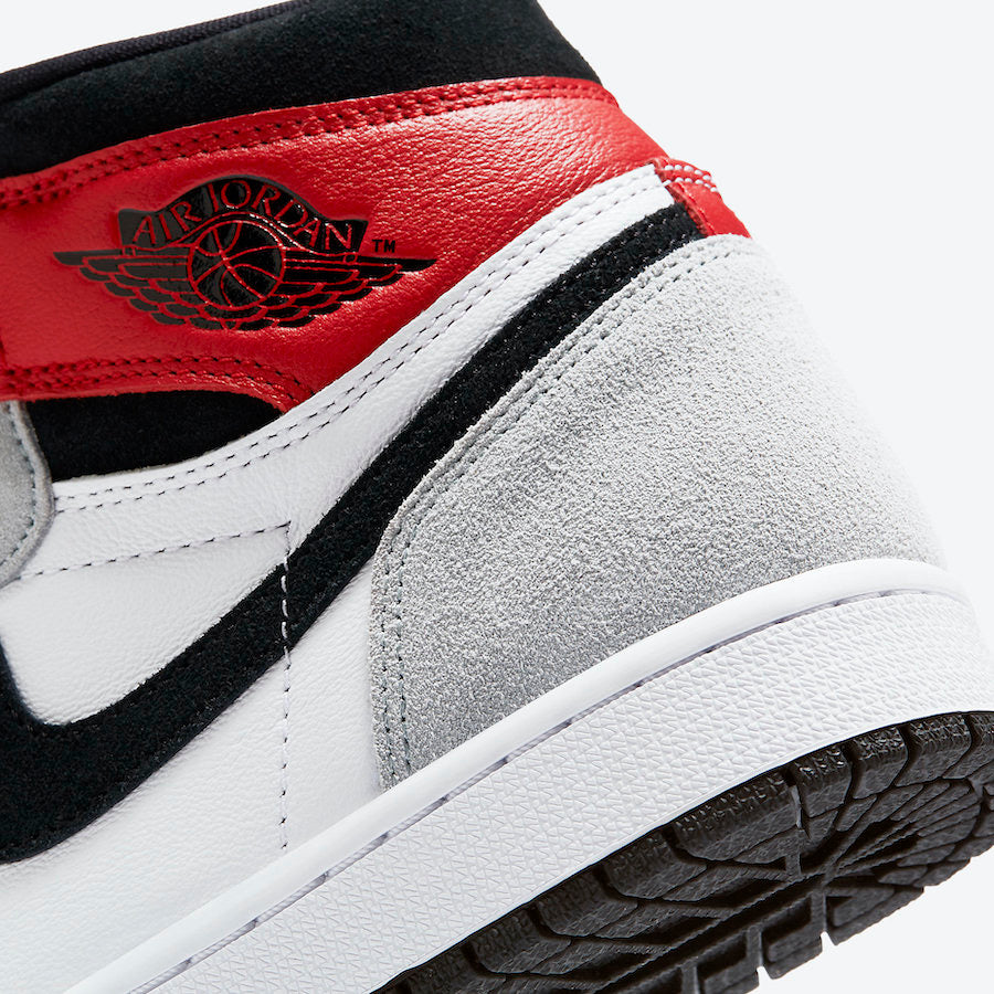 Air Jordan 1 High "Light Smoke Grey"