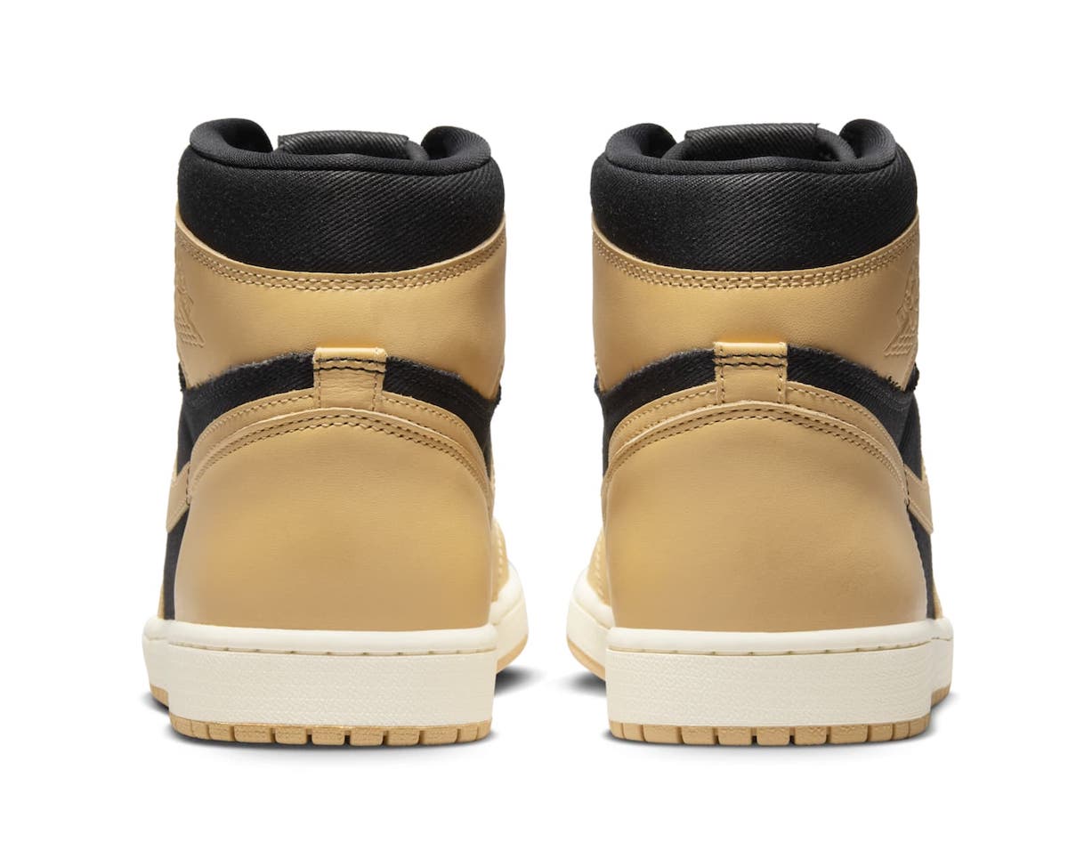 Air Jordan 1 High “Heirloom”