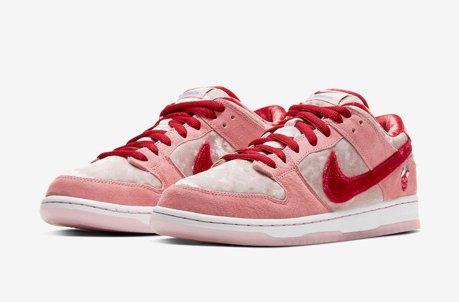 StrangeLove x Nike SB Dunk Low "Valentine's"