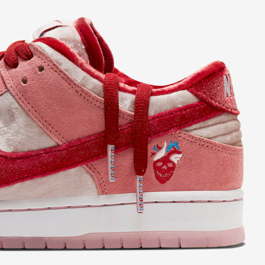 StrangeLove x Nike SB Dunk Low "Valentine's"