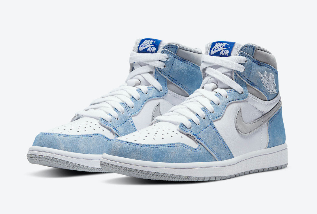 Air Jordan 1 High “Hyper Royal”