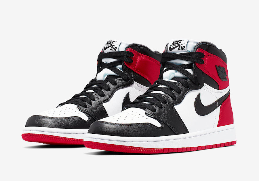 Air Jordan 1 High WMNS "Satin Black Toe"