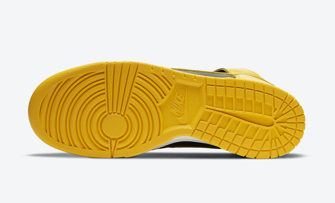 Nike Dunk High “Varsity Maize”