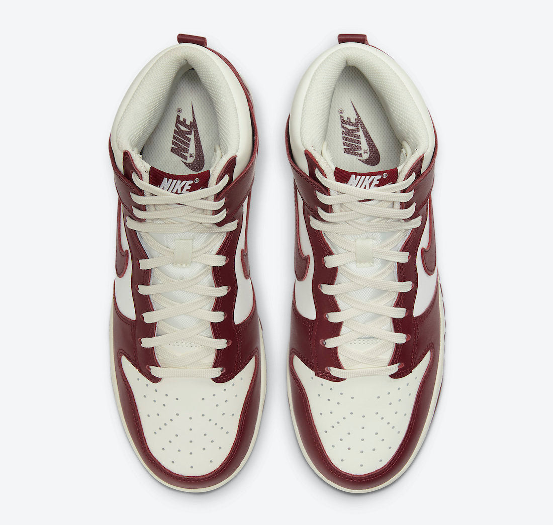 Nike Dunk High WMNS "Team Red"