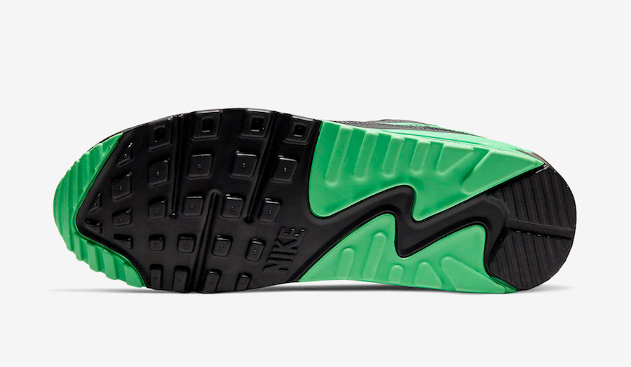 UNDEFEATED x Nike Air Max 90 "Black / Green Spark"